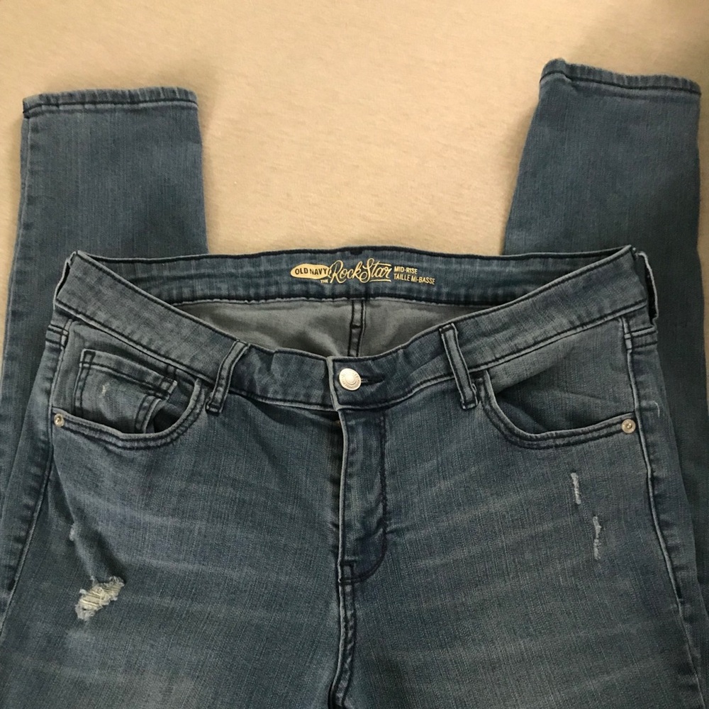 4 for $15!! Old Navy Rockstar Skinny Jeans 👖